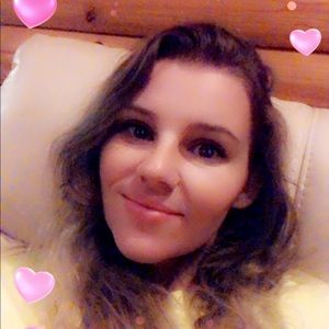 Meet your Posher, Abbigail